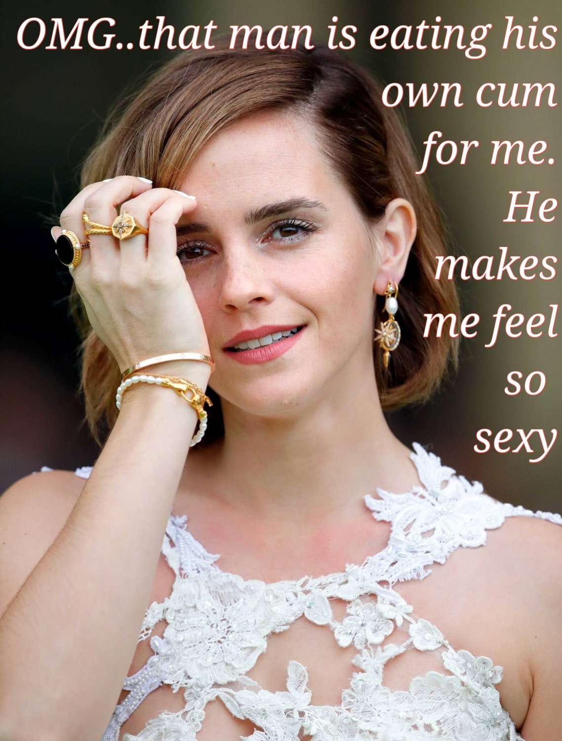 awwyLGN2 Emma Watson loves to watch - CEI Captions 04.jpg